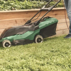 Bosch Elektrische Grasmaaier UniversalRotak 450 35cm 1300W -Gardena Verkoop 123 1779