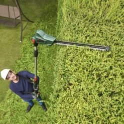 Bosch 18V Heggenschaar Telescopisch UniversalHedgePole (Incl. 2.5Ah Accu + Lader) -Gardena Verkoop 123 2355
