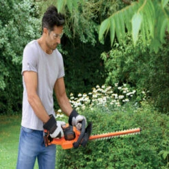 Black & Decker BLACK+DECKER 18V Accu Heggenschaar GTC18452PCB-XJ (excl. Accu/lader) 15 Black & Decker BLACK+DECKER 18V Accu Heggenschaar GTC18452PCB-XJ (excl. Accu/lader) -Gardena Verkoop 123 2378