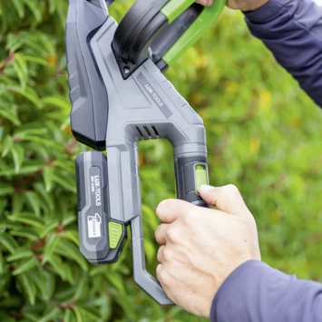 LUX 20V Heggenschaar + 2,0Ah Accu + Lader 15 LUX 20V Heggenschaar + 2,0Ah Accu + Lader - Afbeelding 13