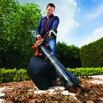 Black & Decker BLACK+DECKER Elektrische Bladblazer GW3030 6 Black & Decker BLACK+DECKER Elektrische Bladblazer GW3030 - Afbeelding 4