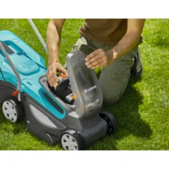 Gardena 2x18V Grasmaaier 32cm Powermax 32/36V (Incl 2 Accu's 2.5Ah + Oplader) -Gardena Verkoop 123 3053