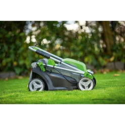 LUX 20V Accu Grasmaaier 33cm Incl. 2 Accu's 4,0Ah + Lader 15 LUX 20V Accu Grasmaaier 33cm Incl. 2 Accu's 4,0Ah + Lader -Gardena Verkoop 123 3129